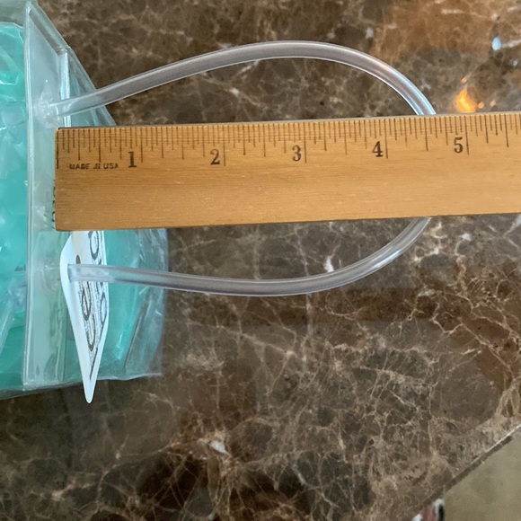 ❄️ ICE BAG ❄️ CLEAR ❄️ 10x4 and 5” handles, card slot on back for promo, NWTags - Picture 8 of 10